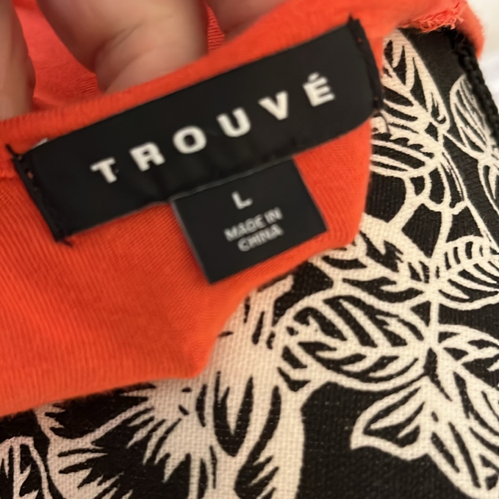 Trouve size large orange long sleeve tee with open back oversized - Picture 5 of 10